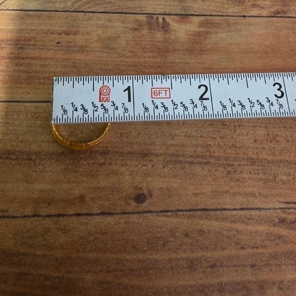 Diva 14K Gold Filled Pin Catch Hoop Earrings Etched Floral Textured Made in USA - Picture 3 of 6